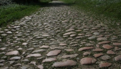 Chemin des vieux pavés