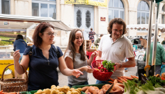 Grand marché du samedi à Vienne