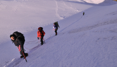Randonnée glaciaire encadrée : vos premiers pas en haute montagne !