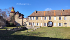 Enquête en famille : Le Vol du Grimoire du Château de Vallin !