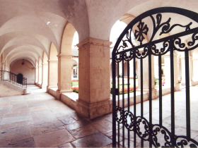 Cloitre des Augustins de Crmieu