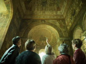 Chapelle haute et ses fresques romanes