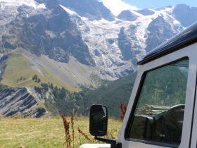 micro-aventure Road Trip en Land Rover DEFENDER depuis l'Alpe d'Huez